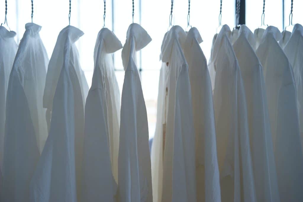 How to brighten white clothes without harsh chemicals